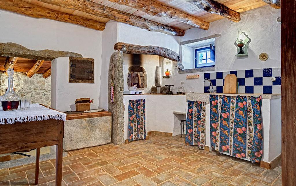Aldeia Da Mata Pequena Hotel Mafra Bilik gambar
